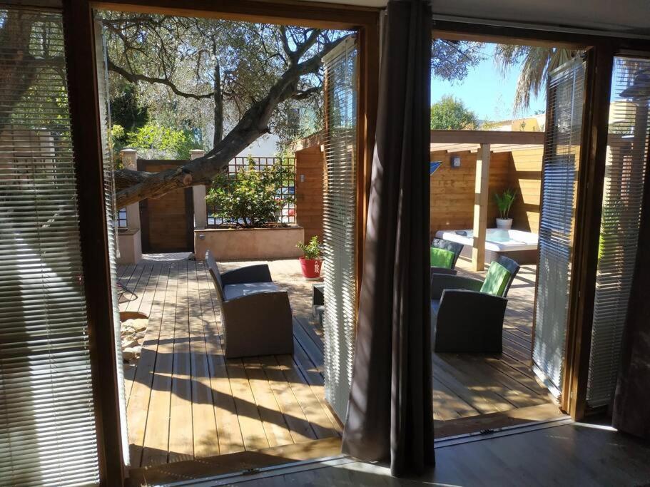 Studio Jacuzzi Prive A 8 Min A Pied De La Plage Apartment La Ciotat Luaran gambar