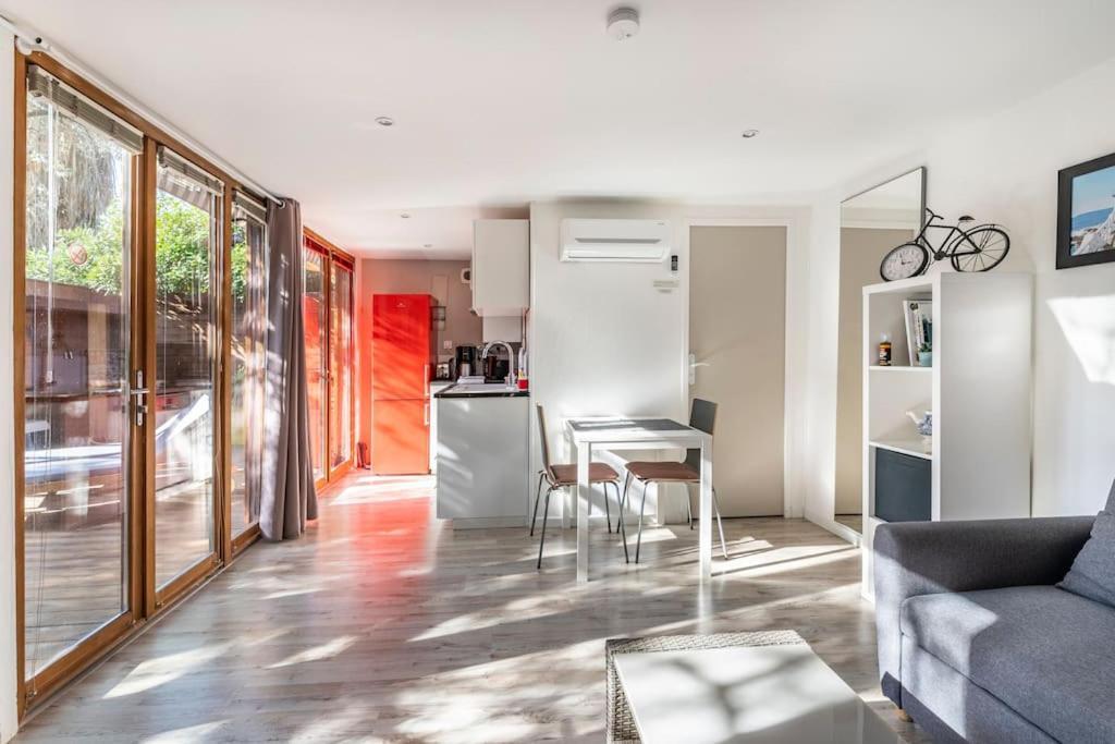 Studio Jacuzzi Prive A 8 Min A Pied De La Plage Apartment La Ciotat Luaran gambar
