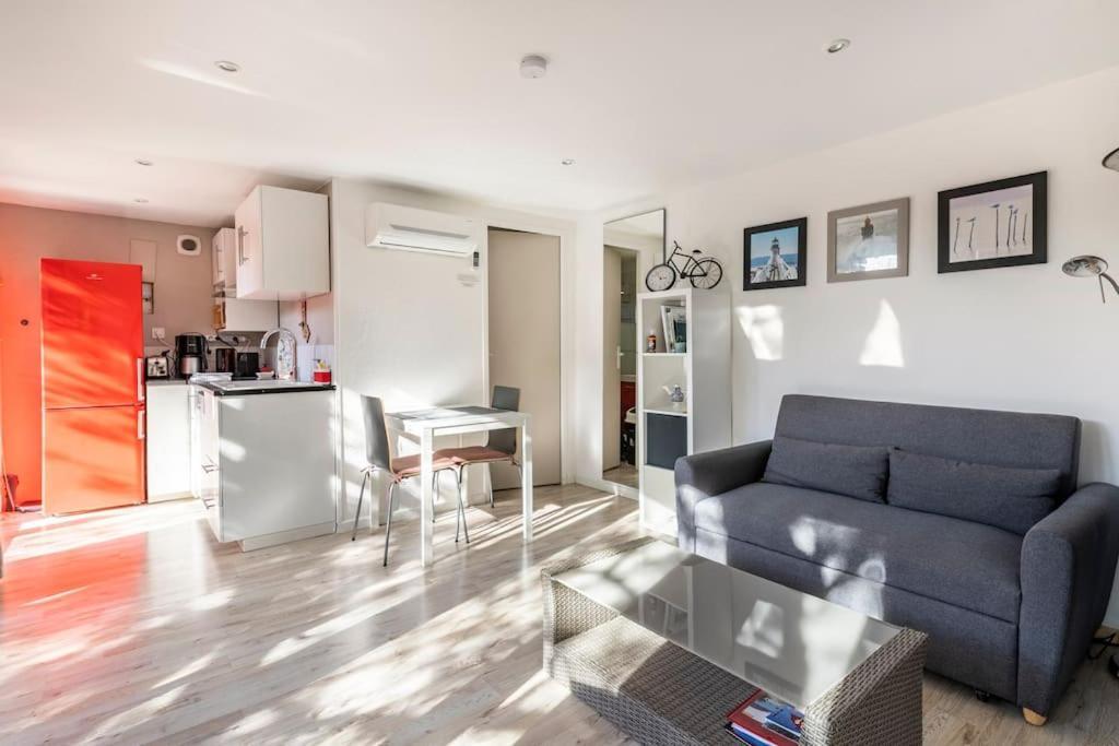 Studio Jacuzzi Prive A 8 Min A Pied De La Plage Apartment La Ciotat Luaran gambar