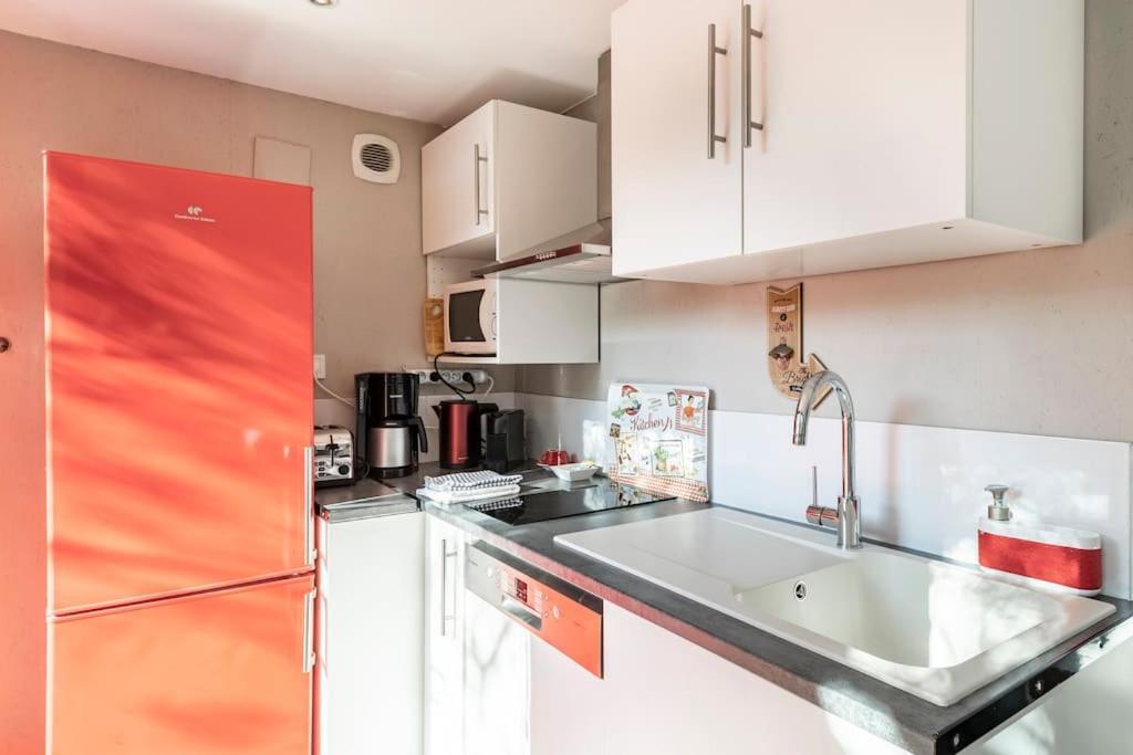 Studio Jacuzzi Prive A 8 Min A Pied De La Plage Apartment La Ciotat Luaran gambar
